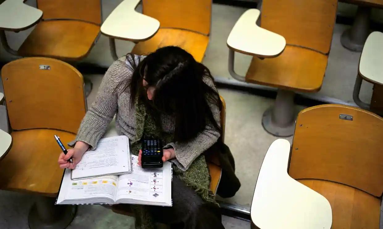 score_for_female_male-dominated-ourses